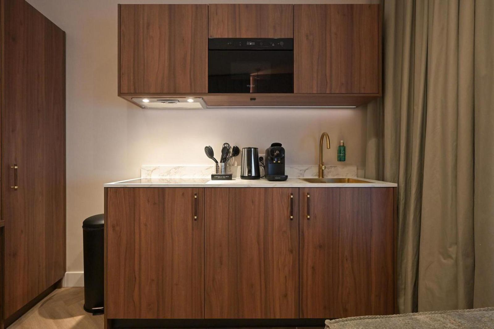 Novallure Downtown - Short Stay Apartments Гаага Номер фото